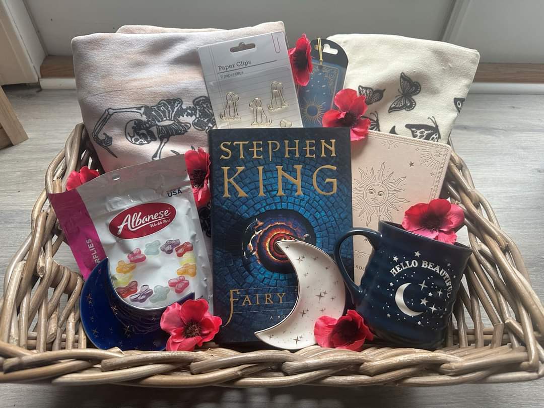 DELUXE Book Box